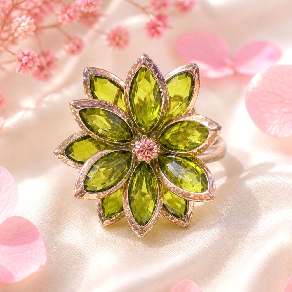 Hand Made Gold Tone Green Crystal Petal Fashion Flower Ring Size 8 1/4